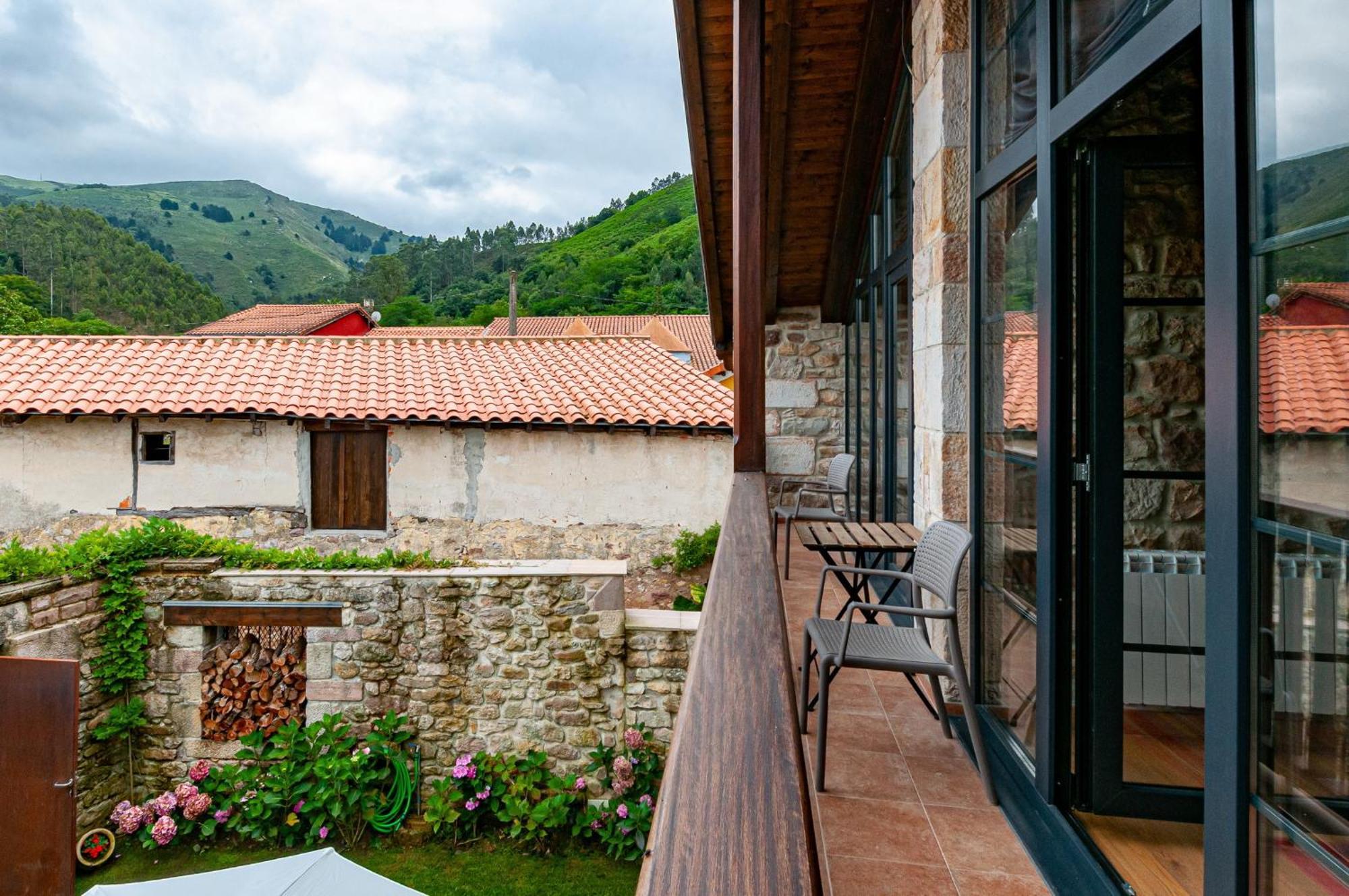 La Casa De Piedra Herrera de Ibio Exterior foto